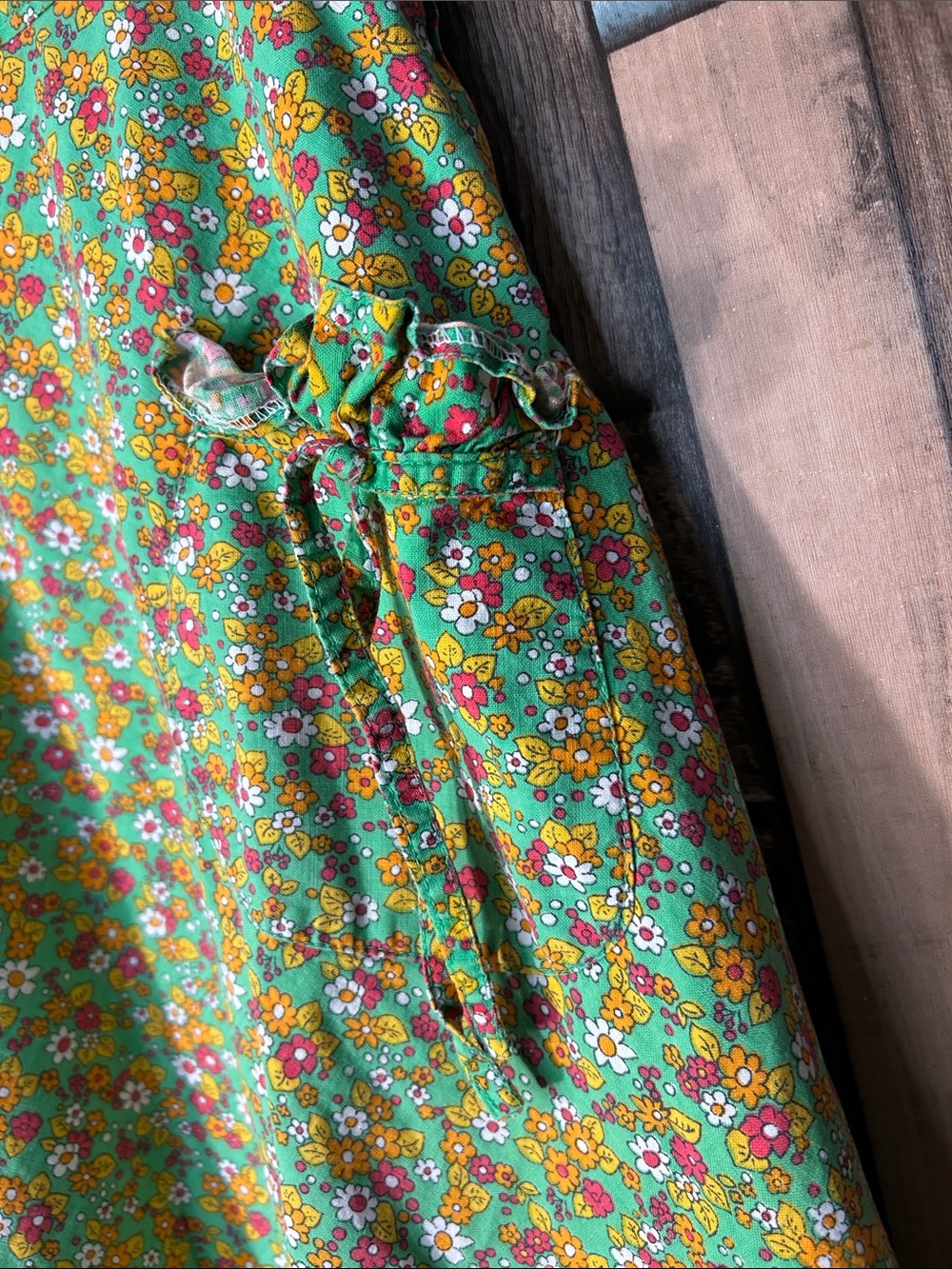 Vintage floral cotton  Skirt with Ruffle Hem - Picture 4 of 15